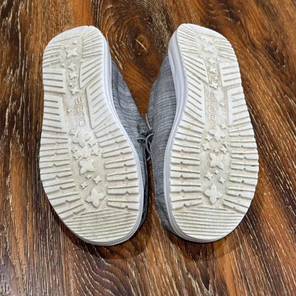Hey Dude Wally Youth Linen Stone Grey Slip On Loafers Shoes 130130704 Size 5Y 6L